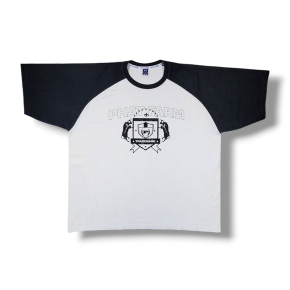 Vintage Phat Farm White/Black Velvet Graphic 90s T-shirt Size 2XL Made In USA - Picture 1 of 12